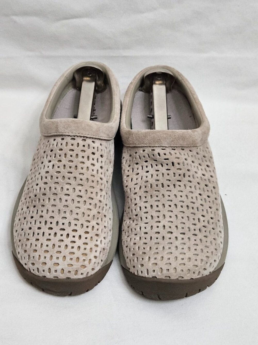 Merrell Suede Perforated Slip On Cabincore Clogs Taupe Size 7